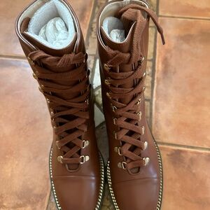 Stuart Weitzman Kolbie Brown Lace Up Boots with High-Top Design NWT Size 8